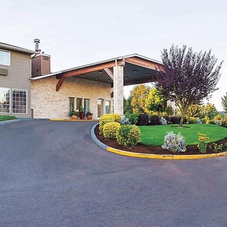 La Quinta By Wyndham Woodburn Hotel Exterior foto