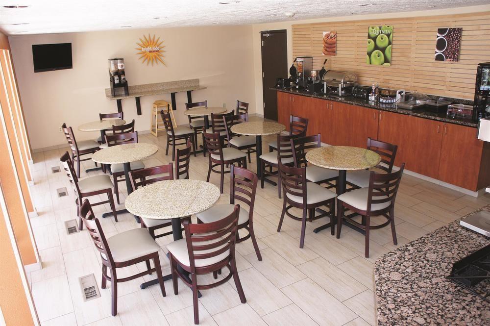 La Quinta By Wyndham Woodburn Hotel Exterior foto